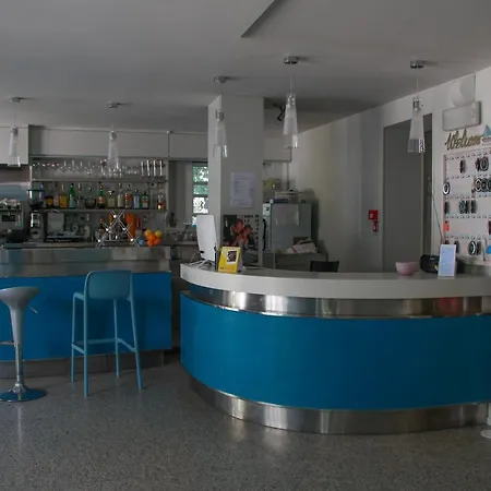 Adria Hotel 3*
